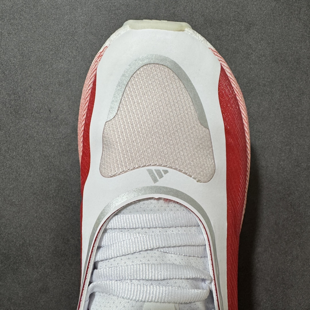 图片[8]-【公司级】Adidas Hyperboost EDGE 阿迪达斯 耐磨缓震 Boost 爆米花 休闲运动跑鞋 新缓震科技！替代 BOOST 的阿迪新鞋来了！齐达内上脚！这双鞋正是搭载这项新科技的 adidas HYPERBOOST Edge，中底上带有「HYPERBOOST PRO」字样，后跟则呈现了鞋款名称。这双鞋拥有相当厚实的 HYPERBOOST PRO 中底，结合全新的设计语言，让整体看起来颇具视觉冲击力。鞋面由织物和热熔 TPU 材质组合而成。鞋身简约的采用双色呈现，标志性的三道杠从外底一直延伸到中底侧面，设计师巧妙的运用色块和线条就展示了十足的动感效果。 货号： KI1913 尺码：36 37⅓ 38 39⅓ 40 41⅓ 42 43⅓ 44 45 46-选品中心