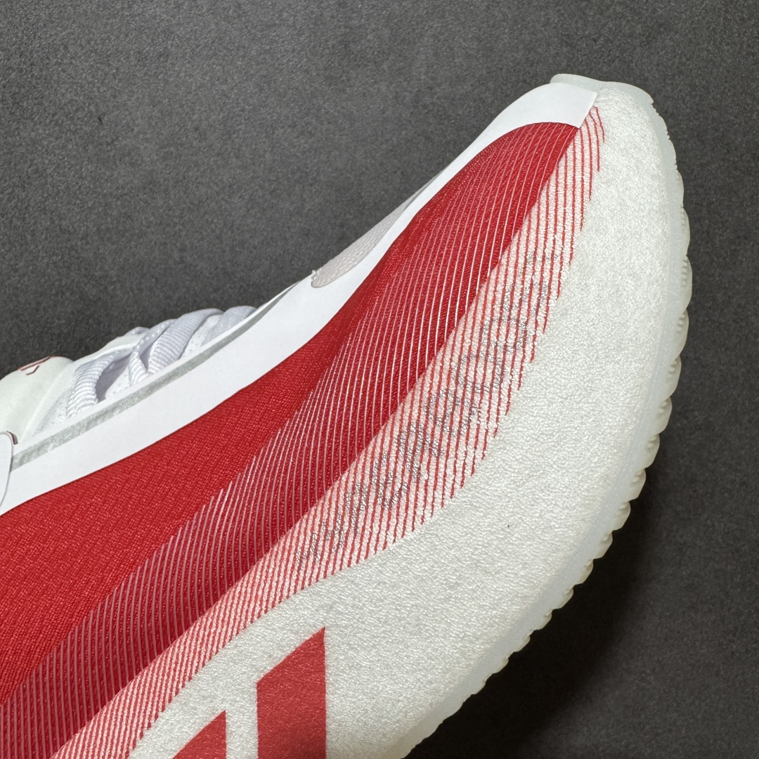 图片[5]-【公司级】Adidas Hyperboost EDGE 阿迪达斯 耐磨缓震 Boost 爆米花 休闲运动跑鞋 新缓震科技！替代 BOOST 的阿迪新鞋来了！齐达内上脚！这双鞋正是搭载这项新科技的 adidas HYPERBOOST Edge，中底上带有「HYPERBOOST PRO」字样，后跟则呈现了鞋款名称。这双鞋拥有相当厚实的 HYPERBOOST PRO 中底，结合全新的设计语言，让整体看起来颇具视觉冲击力。鞋面由织物和热熔 TPU 材质组合而成。鞋身简约的采用双色呈现，标志性的三道杠从外底一直延伸到中底侧面，设计师巧妙的运用色块和线条就展示了十足的动感效果。 货号： KI1913 尺码：36 37⅓ 38 39⅓ 40 41⅓ 42 43⅓ 44 45 46-选品中心