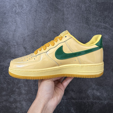 Nike Air Force 1 ‘07 Low 空军一号 黄绿漆皮!货号:IO4489-700!尺码: Nike Air Force 1 ‘07 Low 空军一号 黄绿漆皮!货号:IO4489-700!尺码: