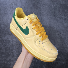 Nike Air Force 1 ‘07 Low 空军一号 黄绿漆皮!货号:IO4489-700!尺码: Nike Air Force 1 ‘07 Low 空军一号 黄绿漆皮!货号:IO4489-700!尺码: