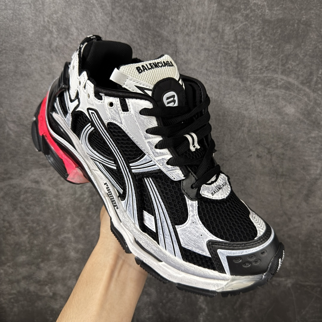 图片[3]-【OK版本】巴黎世家 七代半灯鞋Balenciaga 巴黎7.5巴黎世家 最新配色潮流复古休闲鞋 独家采用大容量锂电，反复按压10万次不会坏， 1.锂电池：3.7V 602040 450毫安时 1.65瓦时 2. 驱动IC：11种模式的开/关切换 通过溢胶、做旧、缝线等细节， 展示了设计师 Demna 的运动鞋风格， 用一双「旧鞋」传递复古感，后侧板、 翘起的鞋头，则展示了 Demna 在结构上的未来构想； 原装大盒从里到外一切百分百还原官方配置 顶级专供碾压一切版本 尺码：35-46-选品中心