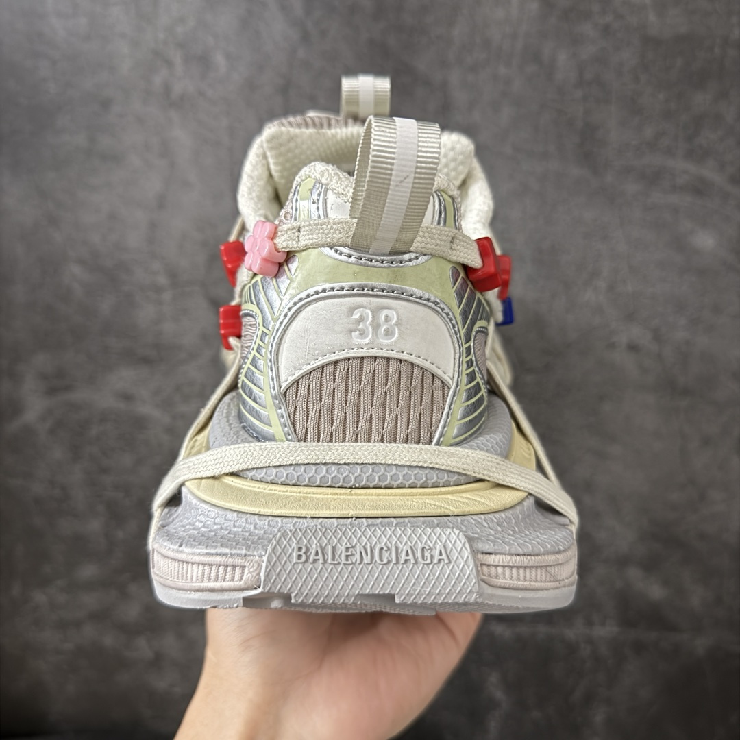 图片[4]-【i8版本】Balenciaga 巴黎3XL 蜘蛛侠绑带 配饰款 Balenciaga巴黎世家 24ss 绑带做旧款 巴黎十代网眼潮流百搭低帮老爹鞋 慢工出细活 出货即最强 皮料钢丝纹高频工艺 整体鞋面及大底做旧 细节各个方面均无可挑剔 尺码：35-46 偏大一码 建议比正常运动鞋买小一号-选品中心
