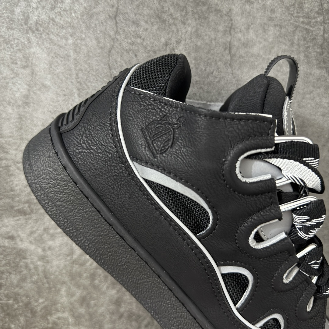 图片[7]-【YH纯原版】 Lanvin Leather Curb Sneakers 浪凡面包鞋 现货 原版1：1开模重工艺制作 面料采用进口牛磨砂➕环保牛反绒➕金钢网织物 内里柔软透气太空棉面料 原版开模双色TPU大底 顶级品质 区别市场流通其他货品 Leather是一款灵感源自90年代的运动鞋 设计自信 尺寸夸张 这款鞋由纳帕小牛皮、翻毛皮和网眼布制成 圆润的外形、加垫的鞋舌和弯曲的金属孔眼使这款精心打造的鞋格外舒适 尺码：36-47-选品中心