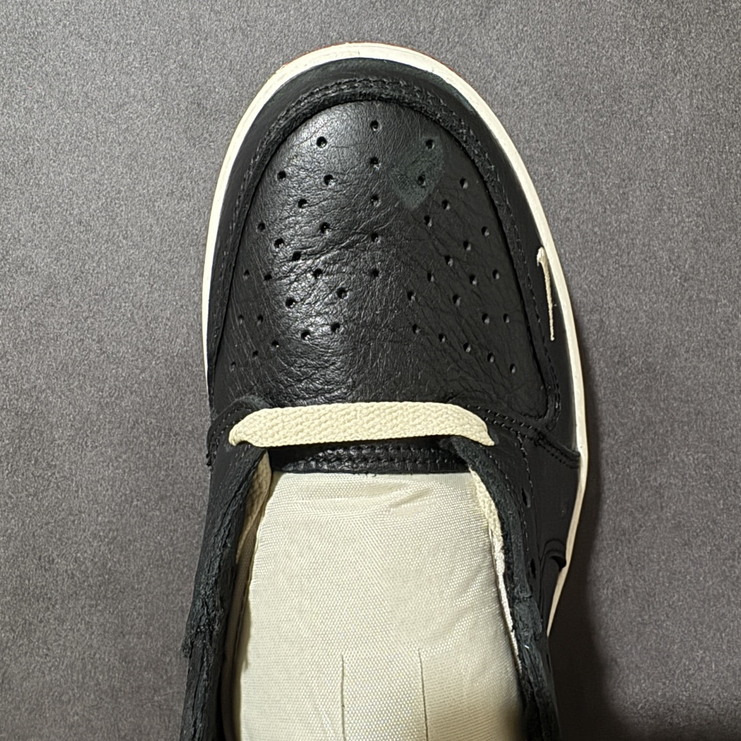 图片[8]-【公司级】Nike Air Jordan 1 Retro Low OG 耐克 AJ1乔1低帮休闲板鞋 同步官方配色 升级原楦原档案数据开发纸版楦型 采用同源纳帕头层皮革鞋面材质 全新底模完美品相清洁度及喷漆效果 货号：IB8958-001 尺码：36 36.5 37.5 38 38.5 39 40 40.5 41 42 42.5 43 44 45 46 47-选品中心