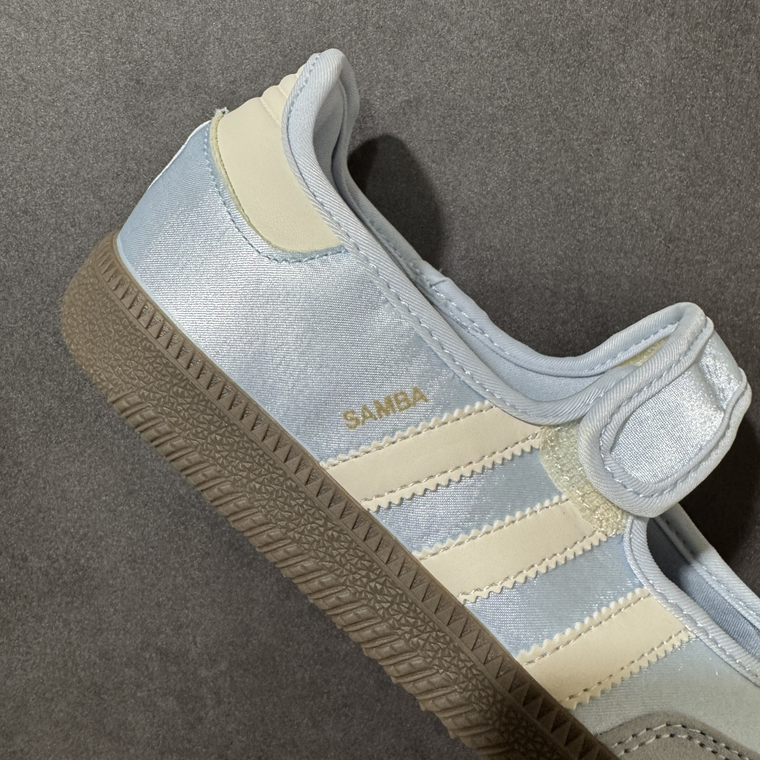 图片[6]-特价【公司级】Adidas Samba Janes阿迪达斯玛丽珍款玫瑰金板鞋懒人一脚蹬运动鞋 Adidas Samba Janes采用皮革材质，Adidas Samba Janes的设计融合了经典与现代元素。它采用了玛丽珍鞋的特色设计，如鞋面上的扣带和环扣装饰，同时保留了Samba鞋的经典三道杠设计和橡胶大底。这款鞋的鞋型修长，中足偏窄，整体贴合感强，适合标准脚型和宽脚型的人群‌ 货号： IH9206 HI6485 尺码：36 36.5 37 38 38.5 39 40 40.5 41 42-选品中心