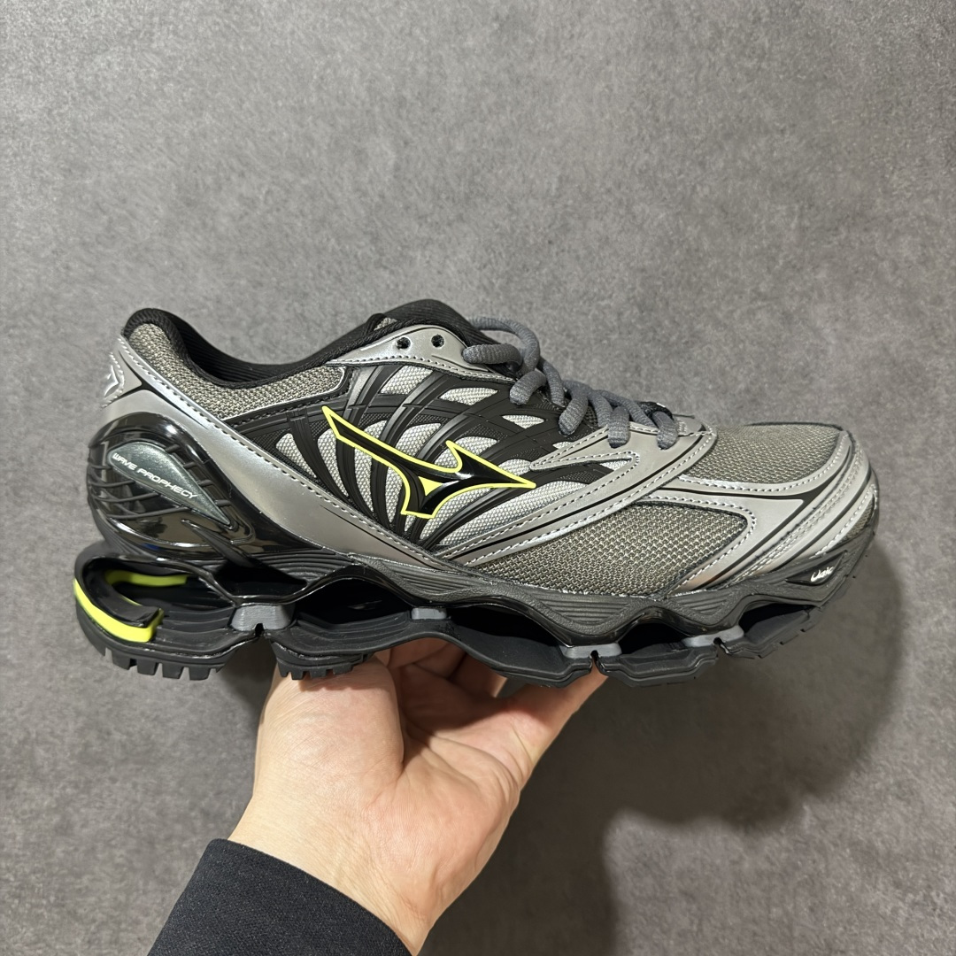【公司级】美津浓 Mizuno Wave Prophecy 15 缓震休闲跑鞋 美津浓最新运动跑鞋 鞋面采用透气网眼与牛刨层皮革拼接，同时保证透气与包裹，内衬3D织物高效排汗，碳素橡胶耐磨防滑，行走稳定，整体设计兼顾运动功能性与日常舒适度。 货号：D1GA333709 尺码：36-45-选品中心