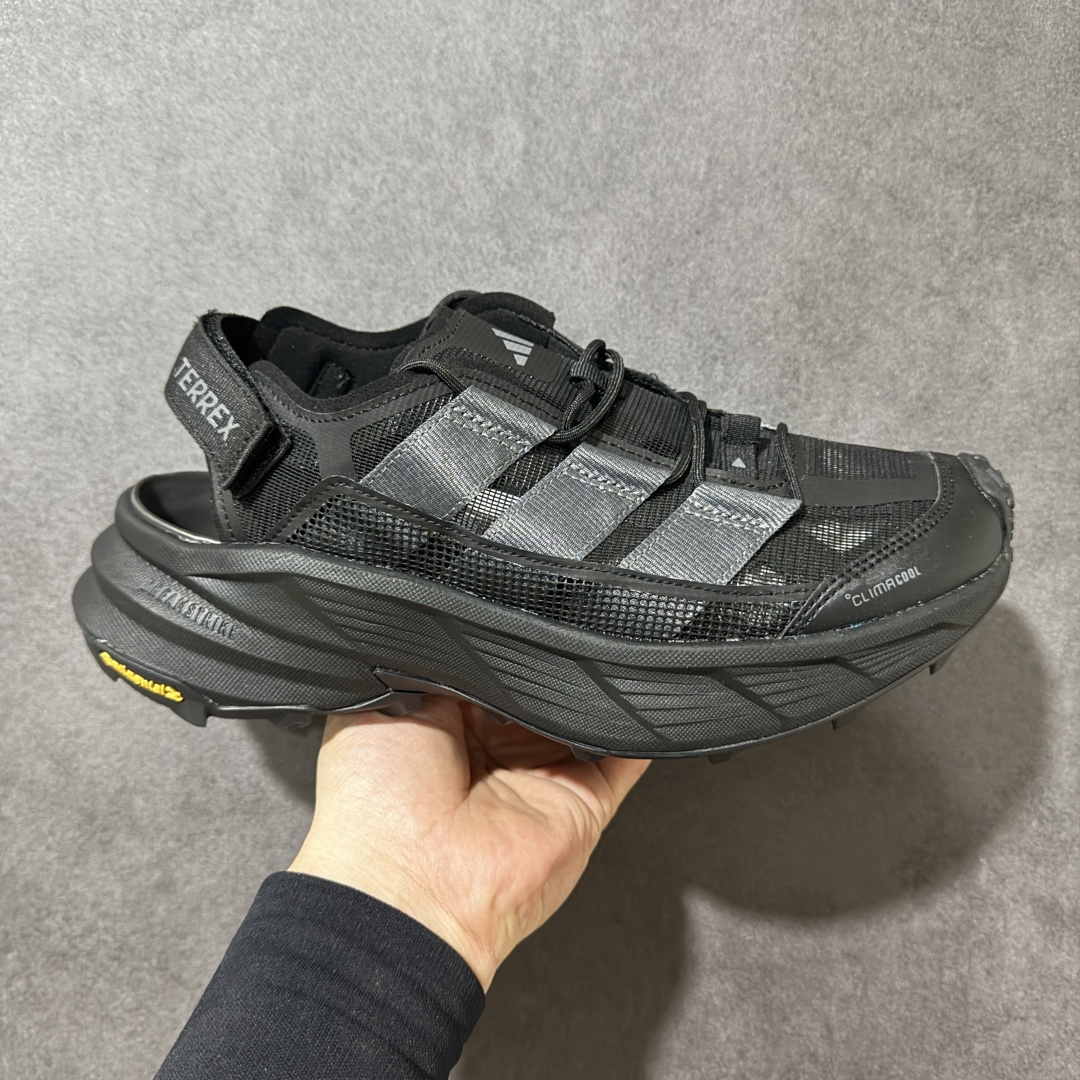 【公司级】adidas Terrex Free Hiker SL GTX 硬核的薄底徒步鞋 实拍首发 鞋底会比大齿花的越野底更防滑 搭配GORE-TEX防水加持和megagrip的V底 货号： HQ4882 尺码： 37-45带半码-选品中心