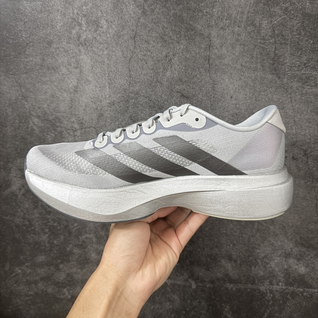 图片[2]-【XE版本】Adidas Adizero EVO SL 马拉松竞速专业跑鞋 市场最强版出货 原材料 内置碳板 原厂网纱潮流 超临界发泡大底 脚感软弹度与原版几乎无差别 细节目前市场最接近原版品质 外贸专供 最大做到48码 此款针织网面非常轻薄 纤维间的缝隙很大 可以保证跑步时的透气、排汗效果 鞋舌直接与两侧的内衬和鞋底连接在一起 在跑步过程中不会被鞋舌的左右移动所困扰 在标准鞋带孔的基础上再拓宽一组鞋带孔 适合不同脚型的需求 突破性 EnergyRods 技术，有助于跑者实现更好的成绩 中底独特的LIGHTSTRIKE PRO泡棉材质 微弹感觉在跑步过程中给予了良好的支撑体验 对于顶级精英和高水平进阶跑者来说 ADIOS PRO是一双值得信赖的竞速比赛用鞋 货号：JR3414 尺码：36-48-选品中心