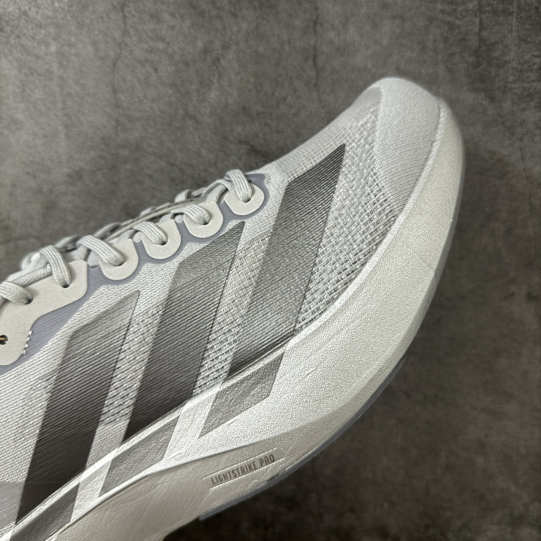 图片[6]-【XE版本】Adidas Adizero EVO SL 马拉松竞速专业跑鞋 市场最强版出货 原材料 内置碳板 原厂网纱潮流 超临界发泡大底 脚感软弹度与原版几乎无差别 细节目前市场最接近原版品质 外贸专供 最大做到48码 此款针织网面非常轻薄 纤维间的缝隙很大 可以保证跑步时的透气、排汗效果 鞋舌直接与两侧的内衬和鞋底连接在一起 在跑步过程中不会被鞋舌的左右移动所困扰 在标准鞋带孔的基础上再拓宽一组鞋带孔 适合不同脚型的需求 突破性 EnergyRods 技术，有助于跑者实现更好的成绩 中底独特的LIGHTSTRIKE PRO泡棉材质 微弹感觉在跑步过程中给予了良好的支撑体验 对于顶级精英和高水平进阶跑者来说 ADIOS PRO是一双值得信赖的竞速比赛用鞋 货号：JR3414 尺码：36-48-选品中心