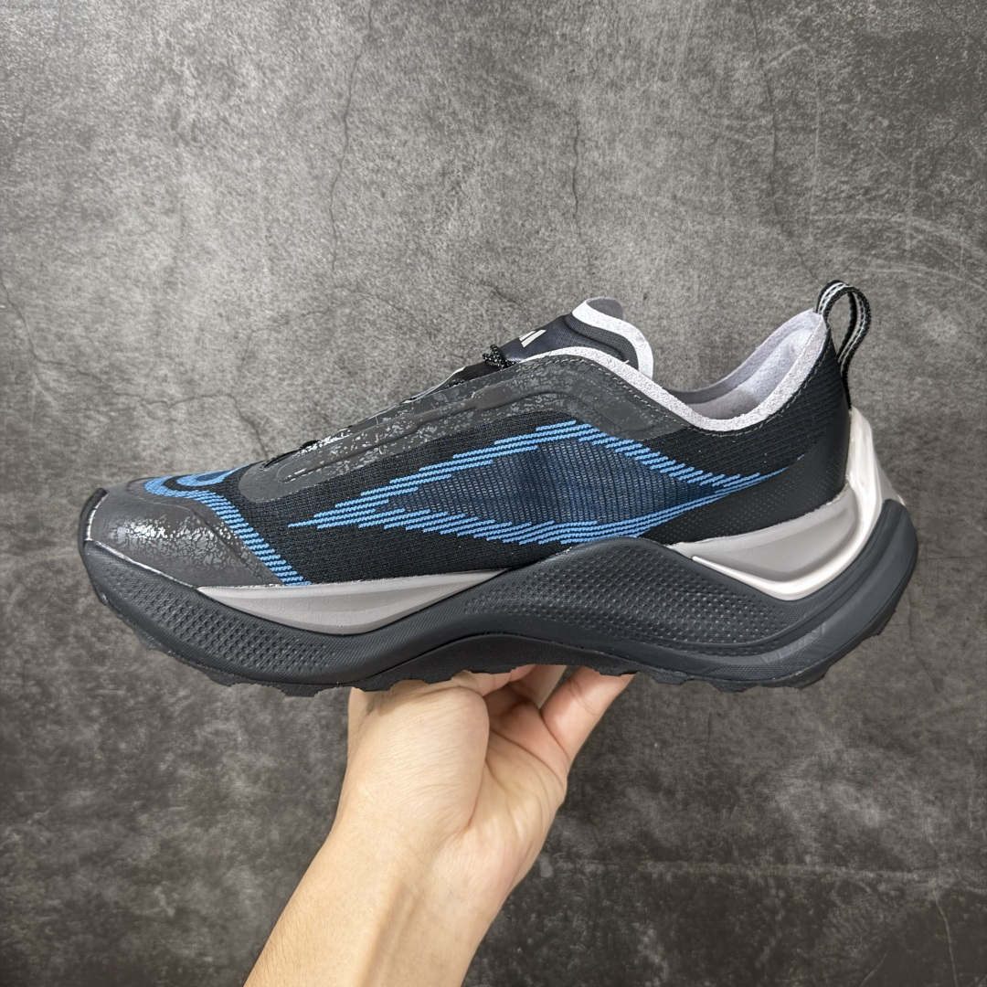 图片[2]-【纯原版】adidas HOLO PEAK 舒适贴合 户外越野跑鞋 男女同款 KI1526 顶级纯原 原鞋私模1：1开发 抽绳绑带设计，黑武士款机能感拉满，Lightstrike Pro中底踩出硬核气场，暗黑美学直接封神；黑武士款通透网面+流线型设计，清爽又轻盈，穿搭脚感全拿捏；大地咖款复古氛围感拉满，马牌大底防滑耐磨，抓地力超稳，软弹中底适合长时间步行越野不累脚，超高颜值 百搭各种风格！ 尺码：36-45含半码-选品中心