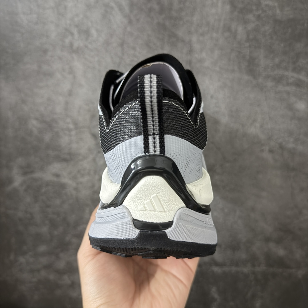 图片[4]-【纯原版】adidas HOLO PEAK 舒适贴合 户外越野跑鞋 男女同款 KI1525 顶级纯原 原鞋私模1：1开发 抽绳绑带设计，黑武士款机能感拉满，Lightstrike Pro中底踩出硬核气场，暗黑美学直接封神；黑武士款通透网面+流线型设计，清爽又轻盈，穿搭脚感全拿捏；大地咖款复古氛围感拉满，马牌大底防滑耐磨，抓地力超稳，软弹中底适合长时间步行越野不累脚，超高颜值 百搭各种风格！ 尺码：36-45含半码-选品中心
