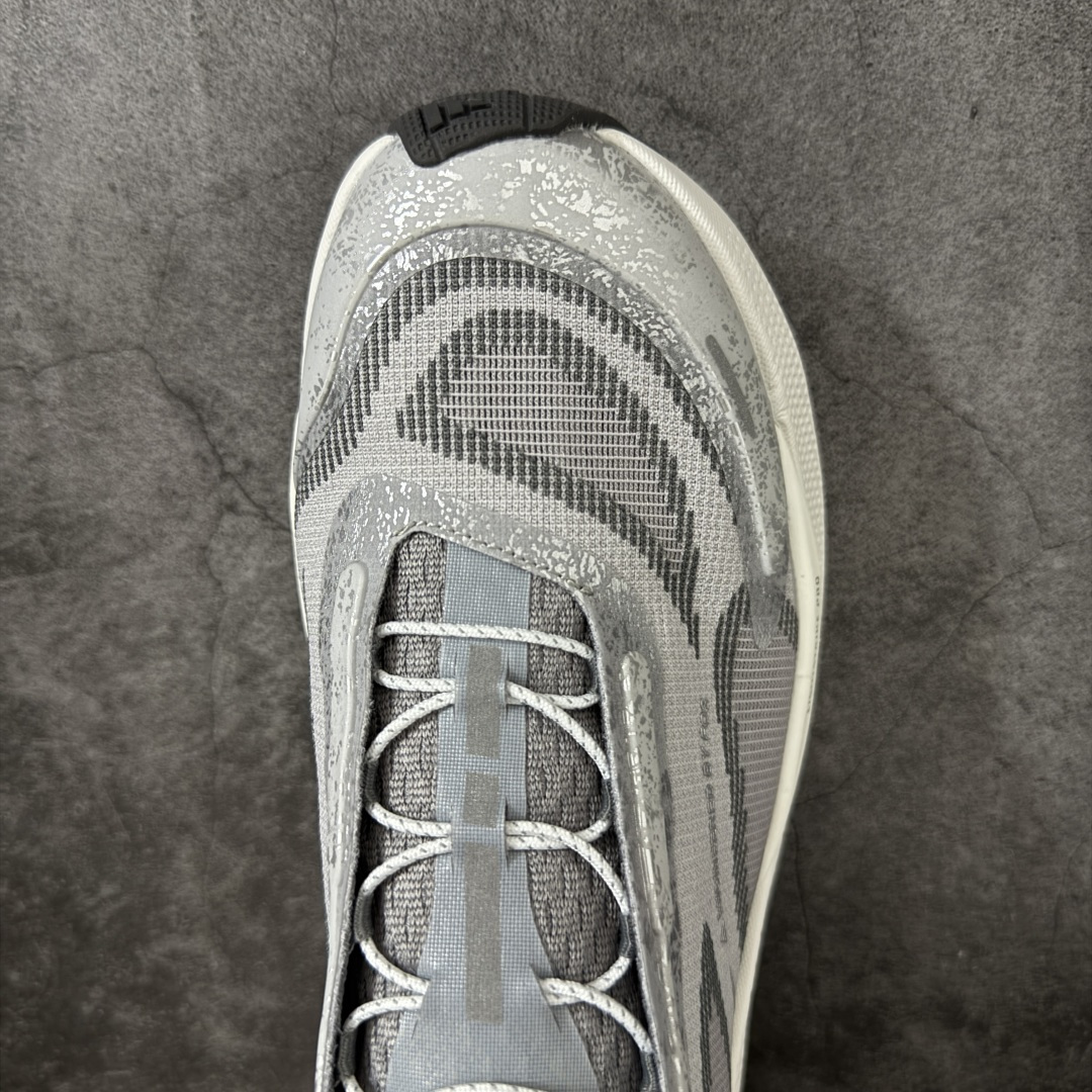 图片[5]-【纯原版】adidas HOLO PEAK 舒适贴合 户外越野跑鞋 男女同款 KK2240 顶级纯原 原鞋私模1：1开发 抽绳绑带设计，黑武士款机能感拉满，Lightstrike Pro中底踩出硬核气场，暗黑美学直接封神；黑武士款通透网面+流线型设计，清爽又轻盈，穿搭脚感全拿捏；大地咖款复古氛围感拉满，马牌大底防滑耐磨，抓地力超稳，软弹中底适合长时间步行越野不累脚，超高颜值 百搭各种风格！ 尺码：36-45含半码-选品中心