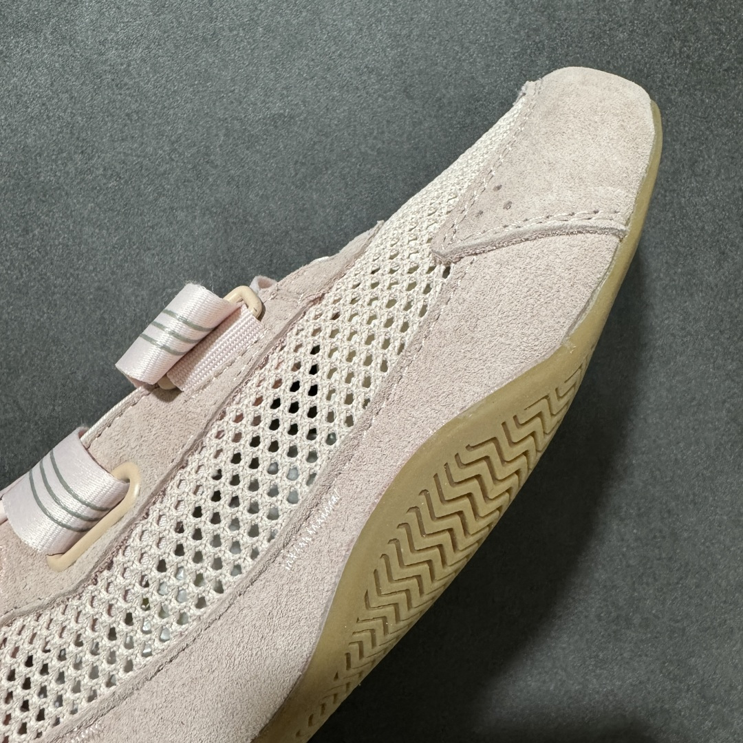 Adidas Urban Reverie LA5005 阿迪舒适时尚魔术贴防滑耐磨生活休闲鞋货号：LA5