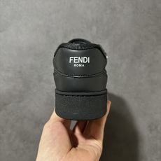高端性价比-跑量款-高端工艺盒+原厂同步配件FENDI芬迪 Match 皮革 浮雕系带 低帮时尚板鞋 F 高端性价比-跑量款-高端工艺盒+原厂同步配件FENDI芬迪 Match 皮革 浮雕系带 低帮时尚板鞋 F