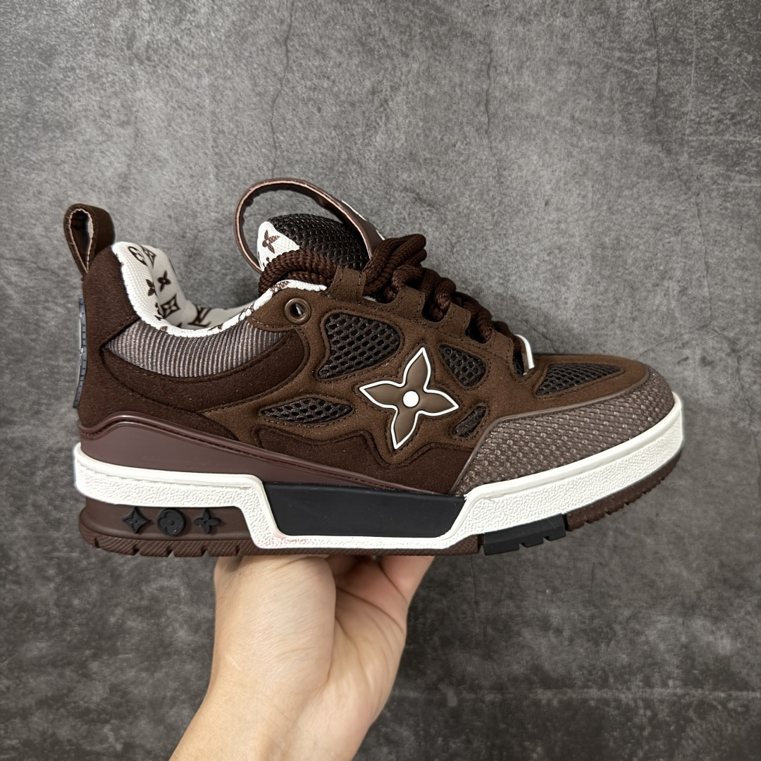 【纯原礼盒版】Louis Vuitton LV Skate时装走秀圆头系带运动鞋 完美鞋型超高的清洁度 零毛边线头瑕疵 全套原楦原纸版原鞋开模 全网最具灵魂的版型 正确原装黄色鞋盒 正确中底印花 鞋面印花3D高频深度立体 全鞋电脑针车 紧密相连 针距密度一致 环保乳胶注塑鞋垫 厚度脚感还原原版 皮面裁剪部位 统一油边封口工艺 原装橡胶大底含胶量大底组合零偏差 专柜全套包装 防尘袋 说明书 质保卡 男女鞋 尺码：35-46-选品中心