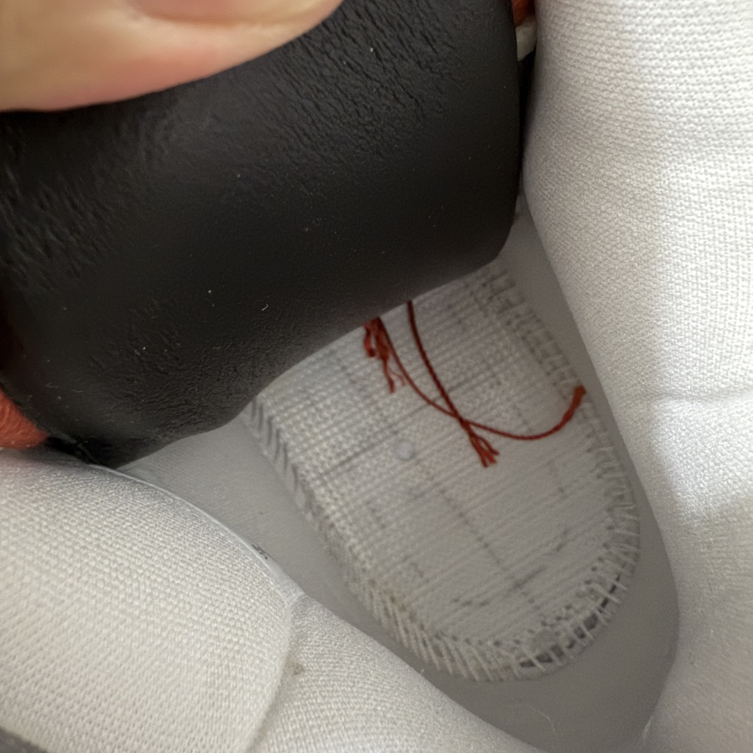 Air Jordan × Nigel Sylvester Air Jordan AJ4 联名