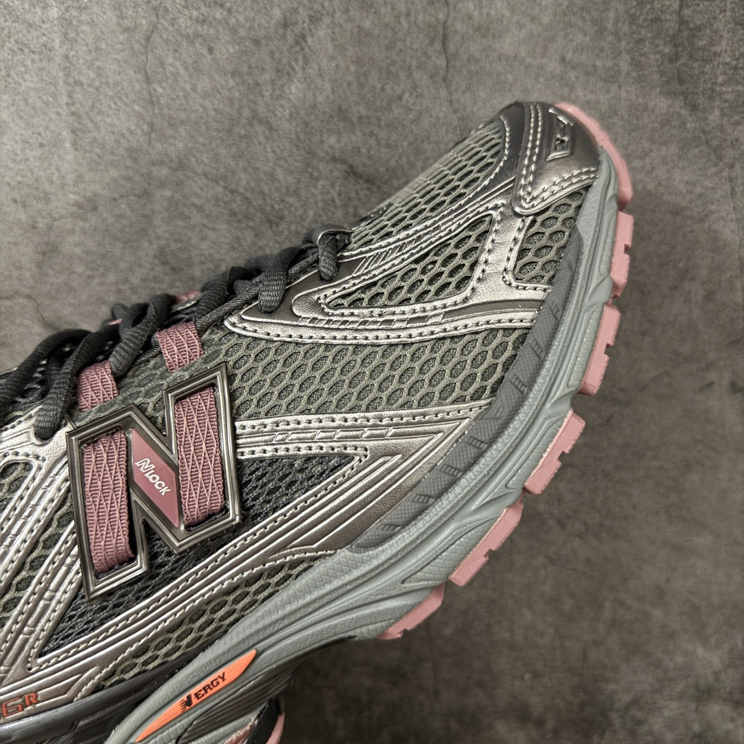 图片[6]-【纯原版】NB新百伦New Balance NB1906 U190629R系列复古老爹风休闲运动慢跑鞋 采用轻质牛剖革拼接透气网眼衬垫织物鞋面材质#T-Beam大底提供足步弓支撑，保持步态稳定#后跟搭载外露缓震胶 鞋身整体以各种深浅不一的灰色覆盖，鞋头以淡蓝色调装饰，网眼衬垫通过不规律的色块实现做旧的美感，泛黄的鞋底更是进一步增添了复古气息。 尺码：36 37 37.5 38 38.5 39.5 40 40.5 41.5 42 42.5 43 44 45 46.5-选品中心