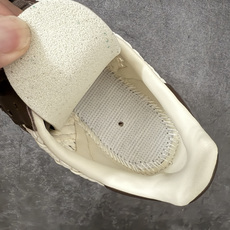 adidas originals Samba 贴合舒适 德训鞋 男女同款 棕色 IH9373口碑大厂出品 adidas originals Samba 贴合舒适 德训鞋 男女同款 棕色 IH9373口碑大厂出品