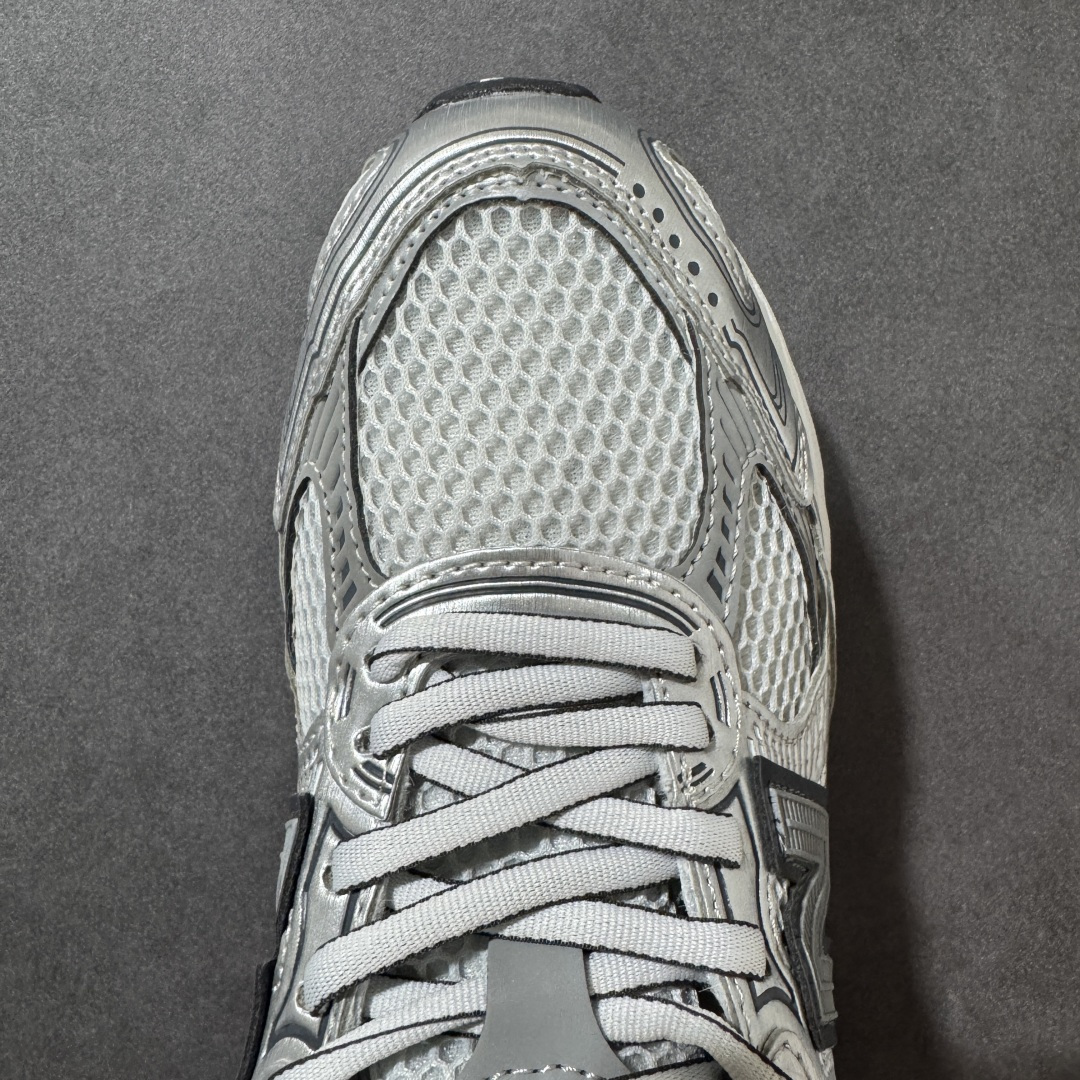 New Balance M2010系列 新百伦 复古老爹风网布跑步休闲运动鞋新百伦经典配色 沿袭了面世之