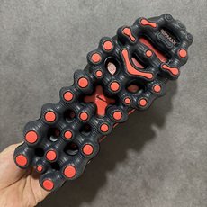 NK AIR LIQUID MAX 2026S 毒箭蛙新款气垫跑步鞋 红黑金 IQ7634-002目前市 NK AIR LIQUID MAX 2026S 毒箭蛙新款气垫跑步鞋 红黑金 IQ7634-002目前市