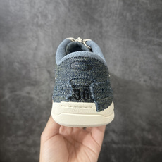 Balenciaga Hamptons Worn-Out 巴黎世家十八18代 涤纶(聚酯纤维)牛皮革 圆 Balenciaga Hamptons Worn-Out 巴黎世家十八18代 涤纶(聚酯纤维)牛皮革 圆