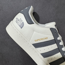 Adidas Originals Superstar 全新配色定制贝壳头休闲板鞋 独家控货 平台正单 全 Adidas Originals Superstar 全新配色定制贝壳头休闲板鞋 独家控货 平台正单 全