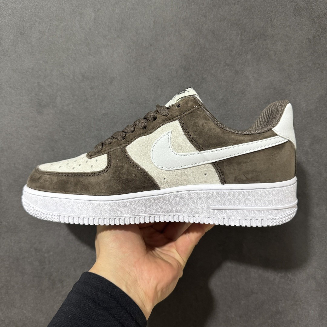 图片[2]-【公司级】Nike Air Force 1 Low 空军一号低帮运动休闲板鞋 官方同步 原装级别 原楦头原纸板 打造纯正空军版型#专注外贸渠道 全掌内置蜂窝气垫 #原盒配件 原厂中底钢印、拉帮完美 货号：IQ4244-102 尺码： 36 36.5 37.5 38 38.5 39 40 40.5 41 42 42.5 43 44 44.5 45-选品中心