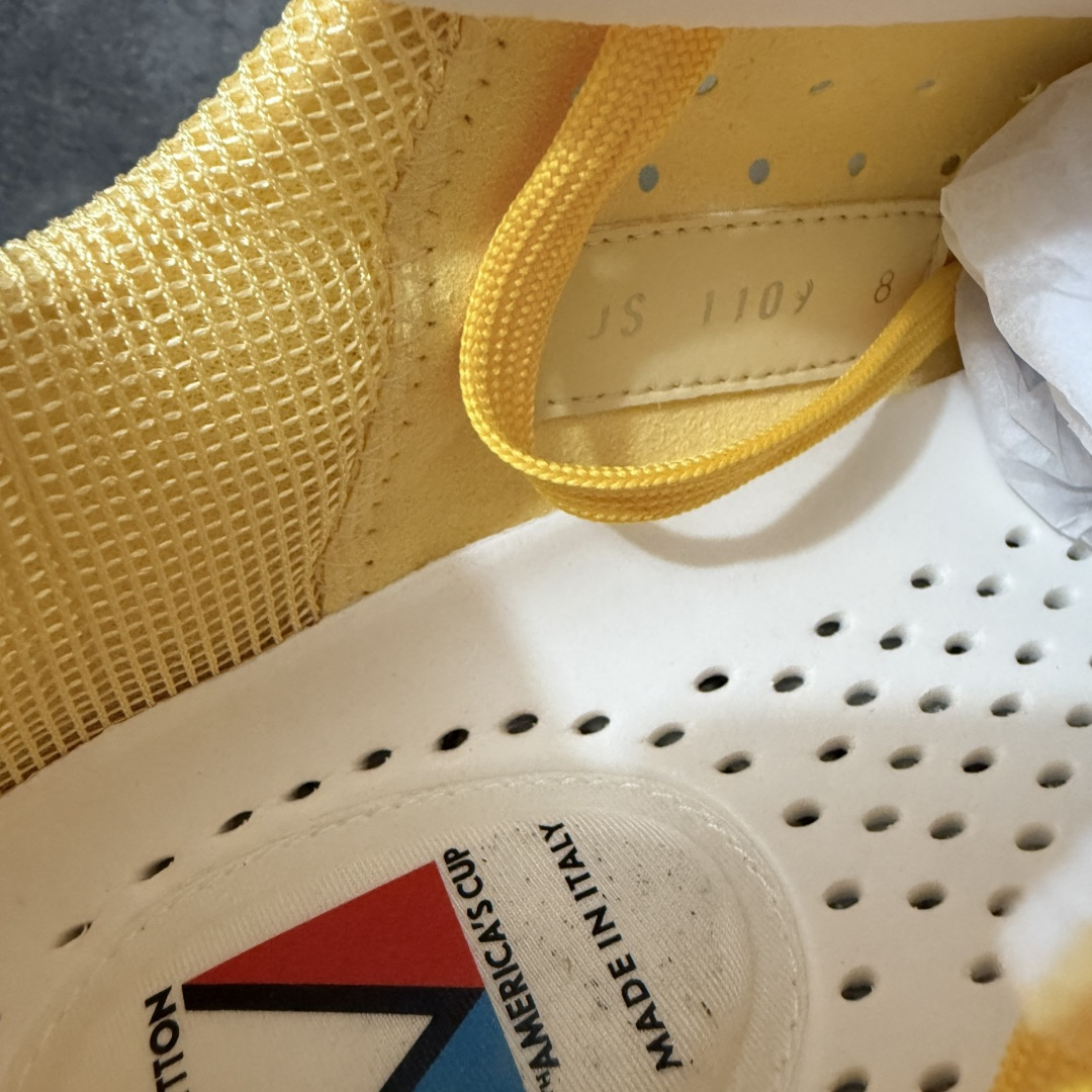 图片[6]-【YS纯原】广奢高端货–唯一正确版本 LOUIS VUITTON Tilted 系列｜2026 全新上架 透气系列 LV 路易威登 Tilted Low Sneakers 倾斜系列低帮复古休闲运动板鞋 男鞋｜广东原产｜市售顶级版本 ✦ 升级原楦型开发纸版，鞋型更立体更正 ✦ Monogram 丹宁布鞋面，质感高级耐看 ✦ 鞋垫嵌入EVA软脚感物料，回弹舒适 ✦ 后跟耐弯折滴塑支撑片，稳定不塌 ✦ 全新开发TPR光泽组合隔色鞋底 ✦ LV组合 TPU 生胶底结构，行走稳、耐磨强 ✦ 原版购入开发 ✦ 厚实抽屉式礼品鞋盒 ✦ 原装包装说明书＋防尘布袋 ✦ 附送官方快递加固牛皮 尺码：36-45-选品中心