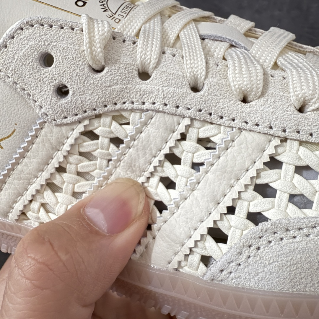 图片[4]-【Top纯原】桑巴德训拖鞋一脚蹬 adidas originals Samba OG MULE 包头拖鞋 KH7719 浅米色 口碑大厂出品 品控大底版型不断改良更新 全套原纸板楦头开发 确保原汁原味 完美呈现桑巴版型 一比一鞋头弧度高度鞋身弧度 原厂头层皮料 细节品控鞋型随意对比 正确烫金高频细节 独家私模橡胶大底 原盒原配 尺码：36 36.5 37.5 38 38.5 39 40 40.5 41 42 42.5 43 44 44.5 45-选品中心