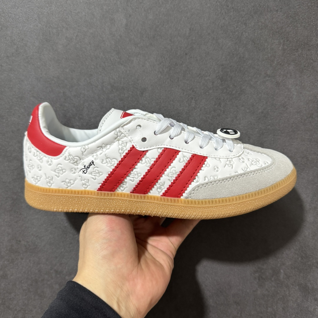 【公司级】Addis Original Samba OG 复古桑巴板鞋 这款桑巴鞋展示了高质量的工艺 带有装饰的超锁缝制和无缝的手感 柔软、柔软的皮革造型和标志性的3条纹完成了精致的外观 正规合身鞋带 鞋面上有绒面鞋垫 橡胶鞋底 享受正畸套筒软感 自50年代首次亮相以来就一直在赢得粉丝的青睐 货号:IH1753 尺码:36-45带半码-选品中心