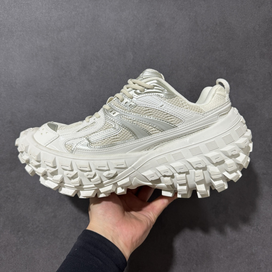 图片[2]-特价【Good纯原福利】巴黎世家 Balenciaga Defender 复古老爹鞋轮胎鞋 原市场5-600的货 顶级大厂出品 份量十足 售前售后保障到底 可退换 工厂白菜价清库存 价格相当给力 强推💪🏻 行业巅峰工艺之作！老牌大厂，品质如何就不多说了！实实在在的福利 注意把握 手慢无 注意代发运费超重‼️ 尺码：35 36 37 38 39 40 41 42 43 44 45 460同步官方 ️偏大1个尺码！-选品中心