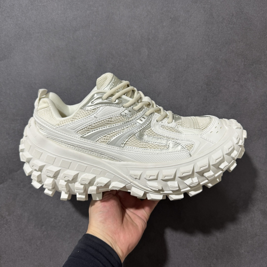 特价【Good纯原福利】巴黎世家 Balenciaga Defender 复古老爹鞋轮胎鞋 原市场5-600的货 顶级大厂出品 份量十足 售前售后保障到底 可退换 工厂白菜价清库存 价格相当给力 强推💪🏻 行业巅峰工艺之作!老牌大厂,品质如何就不多说了!实实在在的福利 注意把握 手慢无 注意代发运费超重‼️ 尺码:35 36 37 38 39 40 41 42 43 44 45 460同步官方 ️偏大1个尺码!-选品中心