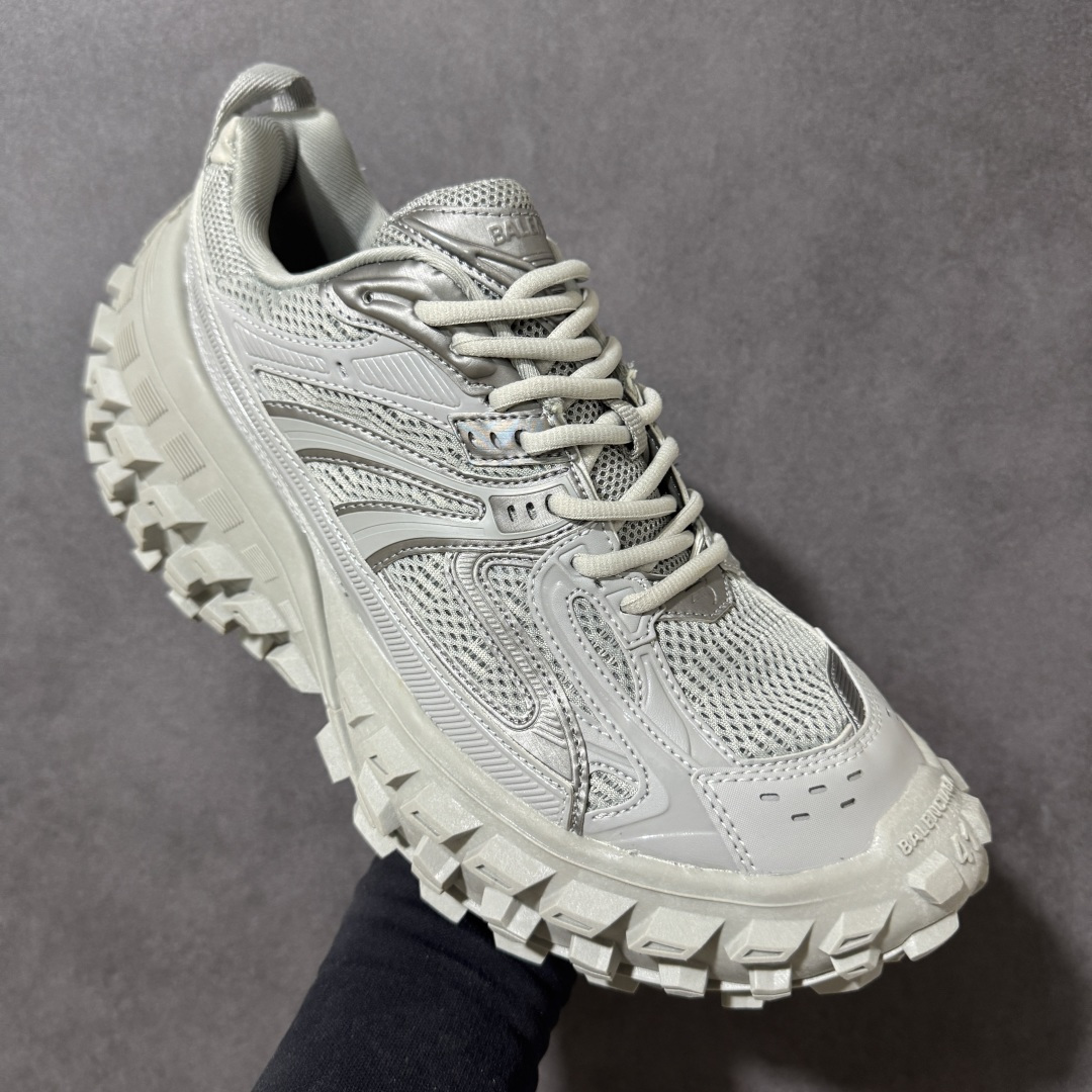 图片[3]-特价【Good纯原福利】巴黎世家 Balenciaga Defender 复古老爹鞋轮胎鞋 原市场5-600的货 顶级大厂出品 份量十足 售前售后保障到底 可退换 工厂白菜价清库存 价格相当给力 强推💪🏻 行业巅峰工艺之作！老牌大厂，品质如何就不多说了！实实在在的福利 注意把握 手慢无 注意代发运费超重‼️ 尺码：35 36 37 38 39 40 41 42 43 44 45 460同步官方 ️偏大1个尺码！-选品中心
