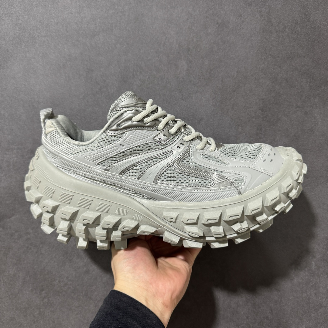 特价【Good纯原福利】巴黎世家 Balenciaga Defender 复古老爹鞋轮胎鞋 原市场5-600的货 顶级大厂出品 份量十足 售前售后保障到底 可退换 工厂白菜价清库存 价格相当给力 强推💪🏻 行业巅峰工艺之作!老牌大厂,品质如何就不多说了!实实在在的福利 注意把握 手慢无 注意代发运费超重‼️ 尺码:35 36 37 38 39 40 41 42 43 44 45 460同步官方 ️偏大1个尺码!-选品中心