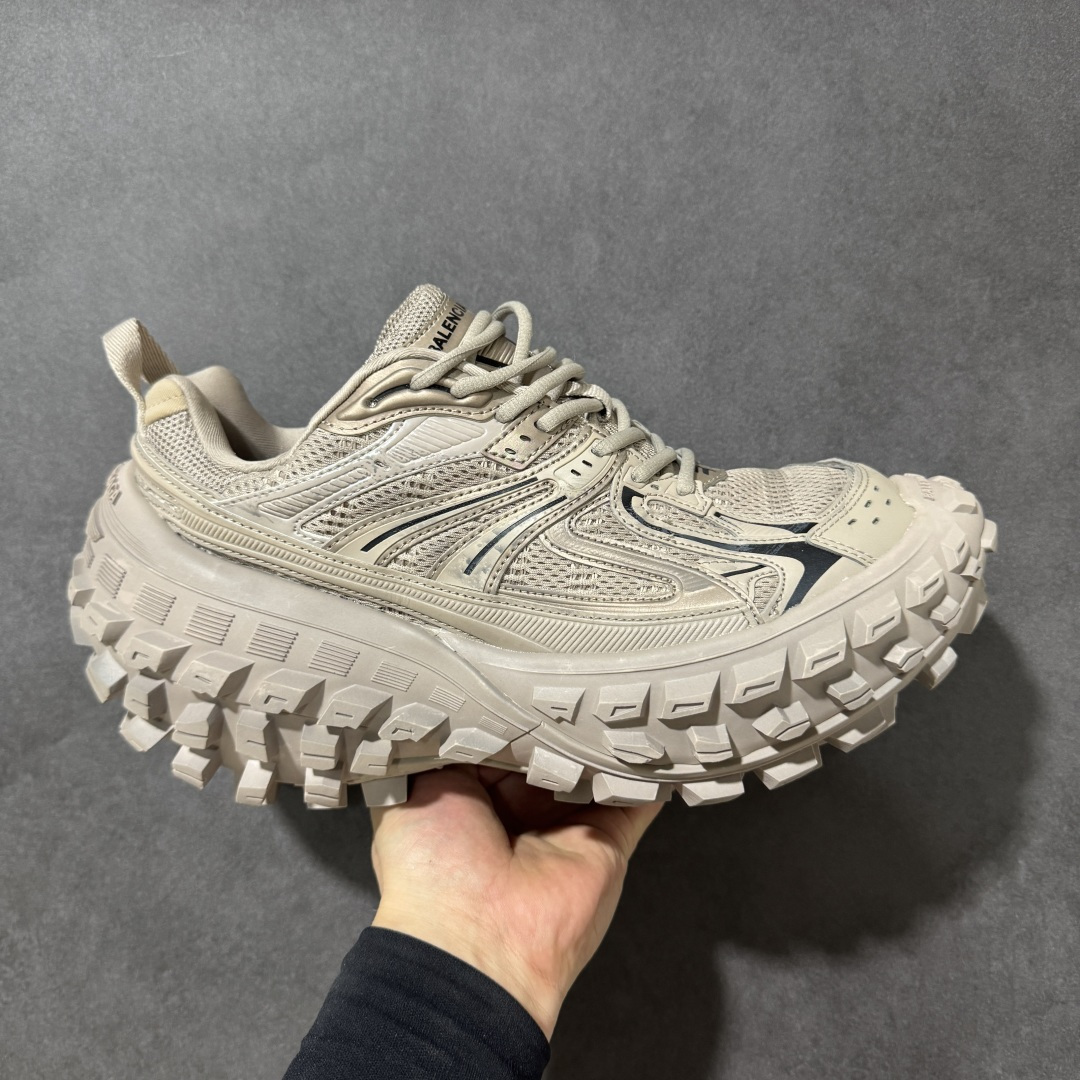 特价【Good纯原福利】巴黎世家 Balenciaga Defender 复古老爹鞋轮胎鞋 原市场5-600的货 顶级大厂出品 份量十足 售前售后保障到底 可退换 工厂白菜价清库存 价格相当给力 强推💪🏻 行业巅峰工艺之作!老牌大厂,品质如何就不多说了!实实在在的福利 注意把握 手慢无 注意代发运费超重‼️ 尺码:35 36 37 38 39 40 41 42 43 44 45 460同步官方 ️偏大1个尺码!-选品中心