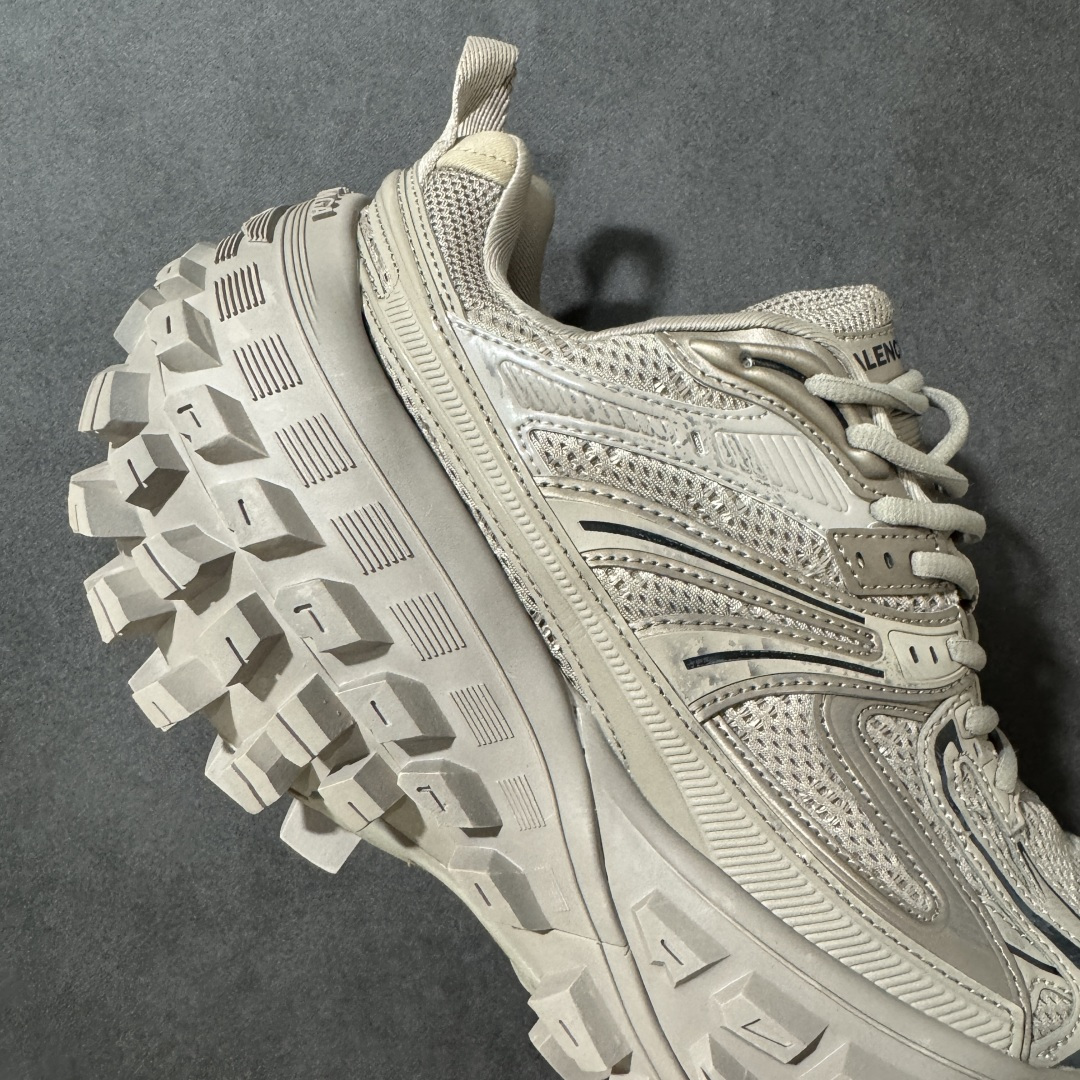图片[6]-特价【Good纯原福利】巴黎世家 Balenciaga Defender 复古老爹鞋轮胎鞋 原市场5-600的货 顶级大厂出品 份量十足 售前售后保障到底 可退换 工厂白菜价清库存 价格相当给力 强推💪🏻 行业巅峰工艺之作！老牌大厂，品质如何就不多说了！实实在在的福利 注意把握 手慢无 注意代发运费超重‼️ 尺码：35 36 37 38 39 40 41 42 43 44 45 460同步官方 ️偏大1个尺码！-选品中心