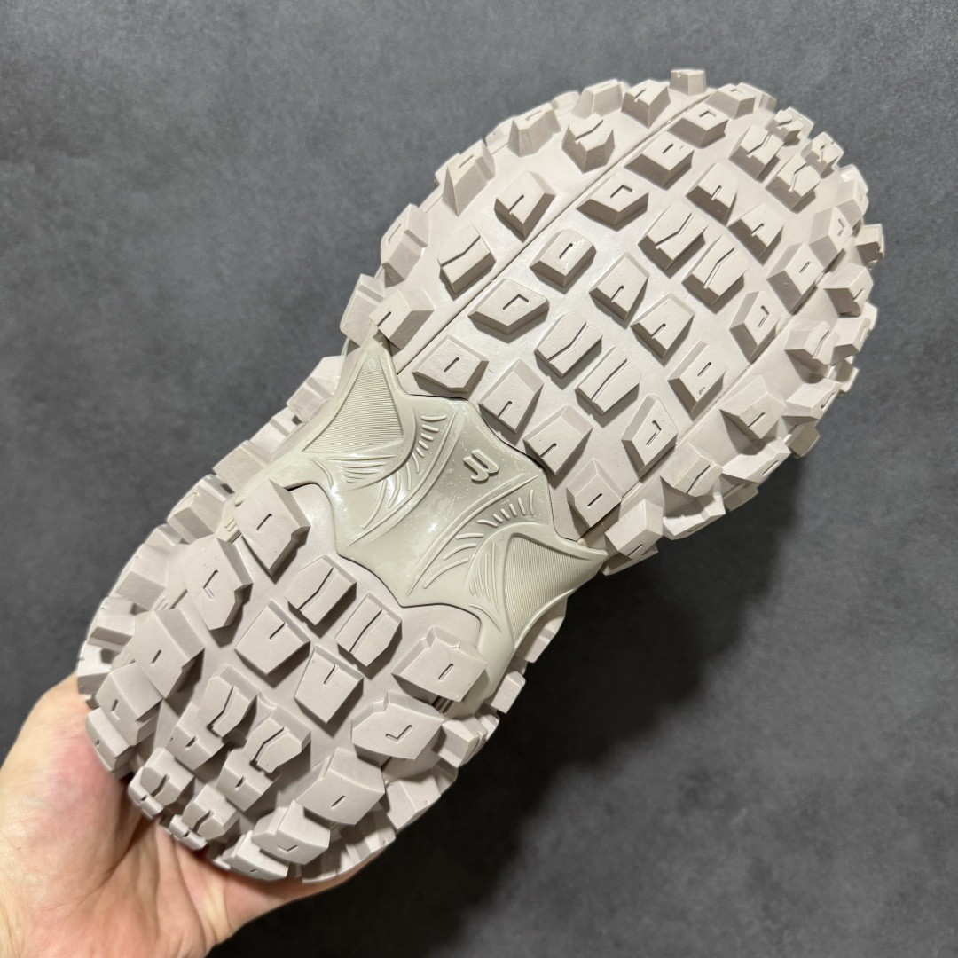 图片[9]-特价【Good纯原福利】巴黎世家 Balenciaga Defender 复古老爹鞋轮胎鞋 原市场5-600的货 顶级大厂出品 份量十足 售前售后保障到底 可退换 工厂白菜价清库存 价格相当给力 强推💪🏻 行业巅峰工艺之作！老牌大厂，品质如何就不多说了！实实在在的福利 注意把握 手慢无 注意代发运费超重‼️ 尺码：35 36 37 38 39 40 41 42 43 44 45 460同步官方 ️偏大1个尺码！-选品中心
