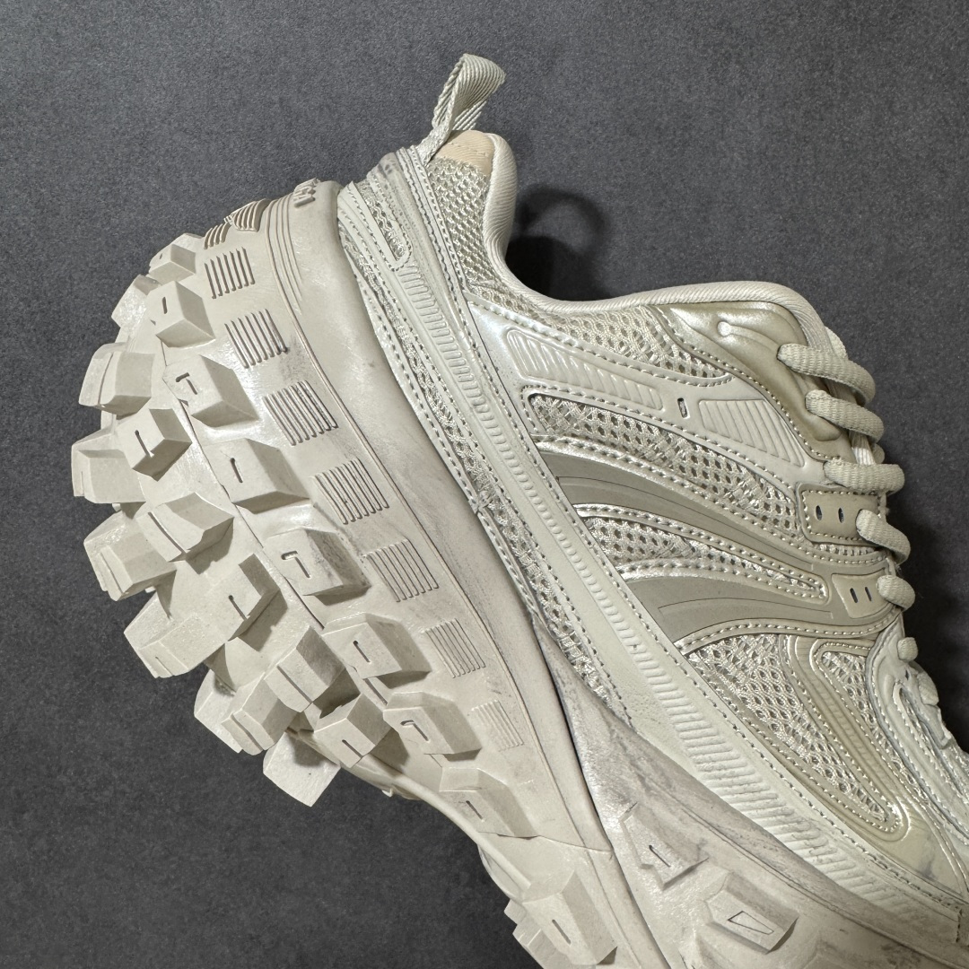 图片[6]-特价【Good纯原福利】巴黎世家 Balenciaga Defender 复古老爹鞋轮胎鞋 原市场5-600的货 顶级大厂出品 份量十足 售前售后保障到底 可退换 工厂白菜价清库存 价格相当给力 强推💪🏻 行业巅峰工艺之作！老牌大厂，品质如何就不多说了！实实在在的福利 注意把握 手慢无 注意代发运费超重‼️ 尺码：35 36 37 38 39 40 41 42 43 44 45 460同步官方 ️偏大1个尺码！-选品中心