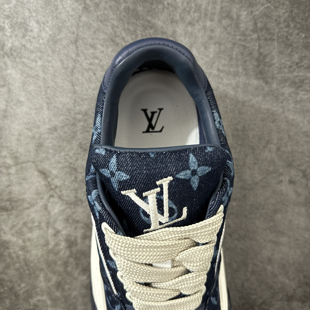 图片[8]-【HS顶级礼盒版】LV 路易威登LOUIS VUITTON Tilted Low Sneakers 倾斜系列低帮复古休闲运动文化百搭板鞋 2026早春款板鞋 饼干鞋 礼盒包装 私模开发大底 正确细节 原鞋原材料1：1打造 完美版型做工 欢迎对比市场任何品质的货品 广东原产 专业LV大厂出品 正确底 大底开发近半年 原楦型开发纸版 全鞋原材料打造 细节 针车 烫金 中底无可挑剔 包装说明书防尘布袋物件(附送官方快递加固牛皮纸外盒!!)# 尺码：39 40 41 42 43 44 45 46-选品中心