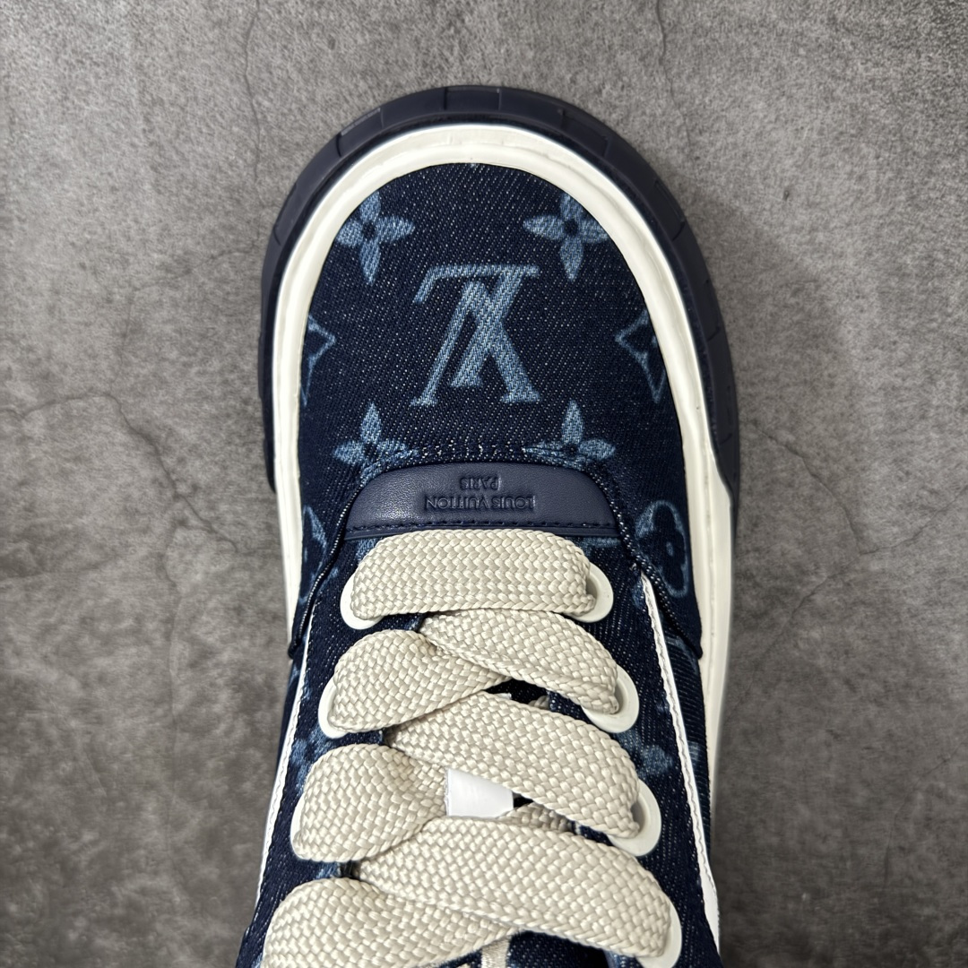 图片[5]-【HS顶级礼盒版】LV 路易威登LOUIS VUITTON Tilted Low Sneakers 倾斜系列低帮复古休闲运动文化百搭板鞋 2026早春款板鞋 饼干鞋 礼盒包装 私模开发大底 正确细节 原鞋原材料1：1打造 完美版型做工 欢迎对比市场任何品质的货品 广东原产 专业LV大厂出品 正确底 大底开发近半年 原楦型开发纸版 全鞋原材料打造 细节 针车 烫金 中底无可挑剔 包装说明书防尘布袋物件(附送官方快递加固牛皮纸外盒!!)# 尺码：39 40 41 42 43 44 45 46-选品中心