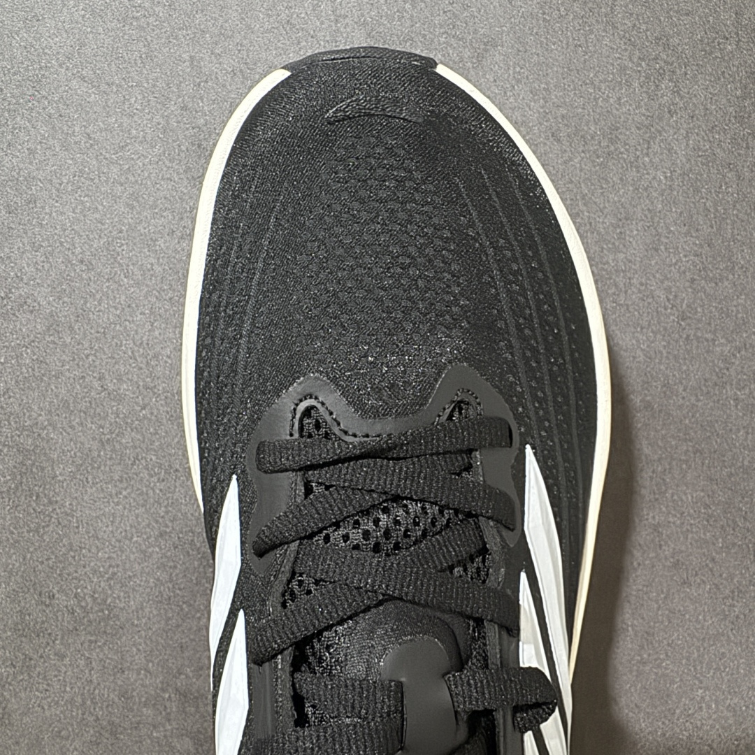图片[8]-【公司级】阿迪达斯 ADIDAS SUPERNOVA RISE 4 M 防滑耐磨随心畅跑舒适跑步运动鞋 采用Dreamstrike+中底，力求为触地添舒适。搭配实穿Adiwear外底，助你扎实踩地、从容迈步。• 常规版型• 系带设计• 三明治网眼鞋面• Support Rods系统• Dreamstrike+中底• Adiwear外底。 货号：KK3091 尺码：40-45-选品中心