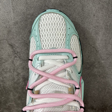 Nike V5 RNR 手工绘制恶作剧涂鸦 复古做旧 解构绑带 舒适百搭防滑耐磨 低帮跑步鞋此款为人工手 Nike V5 RNR 手工绘制恶作剧涂鸦 复古做旧 解构绑带 舒适百搭防滑耐磨 低帮跑步鞋此款为人工手