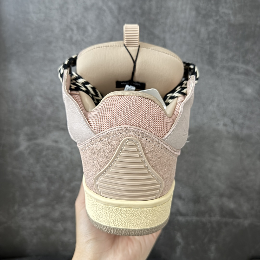 图片[4]-【YH纯原版】 Lanvin Leather Curb Sneakers 浪凡面包鞋 现货 原版1：1开模重工艺制作 面料采用进口牛磨砂➕环保牛反绒➕金钢网织物 内里柔软透气太空棉面料 原版开模双色TPU大底 顶级品质 区别市场流通其他货品 Leather是一款灵感源自90年代的运动鞋 设计自信 尺寸夸张 这款鞋由纳帕小牛皮、翻毛皮和网眼布制成 圆润的外形、加垫的鞋舌和弯曲的金属孔眼使这款精心打造的鞋格外舒适 尺码：36-47-选品中心