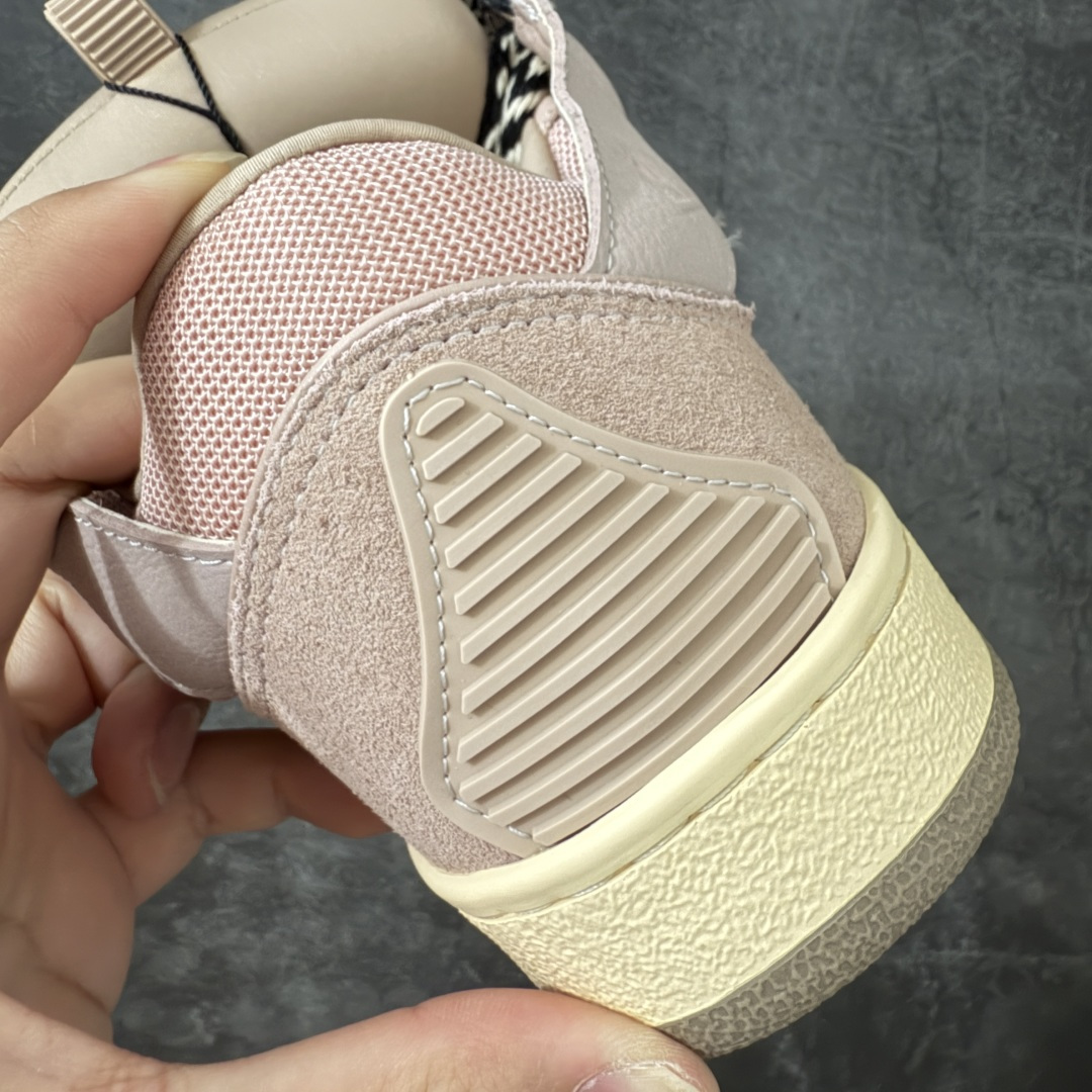 图片[2]-【YH纯原版】 Lanvin Leather Curb Sneakers 浪凡面包鞋 现货 原版1：1开模重工艺制作 面料采用进口牛磨砂➕环保牛反绒➕金钢网织物 内里柔软透气太空棉面料 原版开模双色TPU大底 顶级品质 区别市场流通其他货品 Leather是一款灵感源自90年代的运动鞋 设计自信 尺寸夸张 这款鞋由纳帕小牛皮、翻毛皮和网眼布制成 圆润的外形、加垫的鞋舌和弯曲的金属孔眼使这款精心打造的鞋格外舒适 尺码：36-47-选品中心