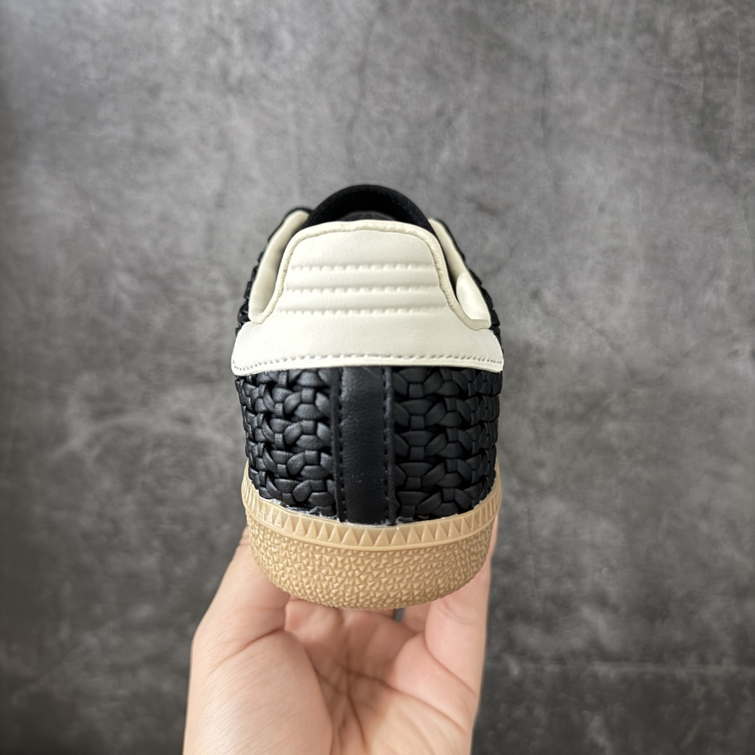 图片[4]-【渠道纯原】adidas originals Samba 贴合舒适 德训鞋 男女同款 黑白色 HQ9282 口碑大厂出品 品控大底版型不断改良更新 全套原纸板楦头开发 确保原汁原味 完美呈现桑巴版型 一比一鞋头弧度高度鞋身弧度 原厂头层皮料 东莞正确编织面 区别通货 细节品控鞋型随意对比 正确烫金高频细节 独家私模橡胶大底 原盒原配 尺码：35.5 36 36.5 37.5 38 38.5 39 40 40.5 41 42 42.5 43 44 44.5 45-选品中心