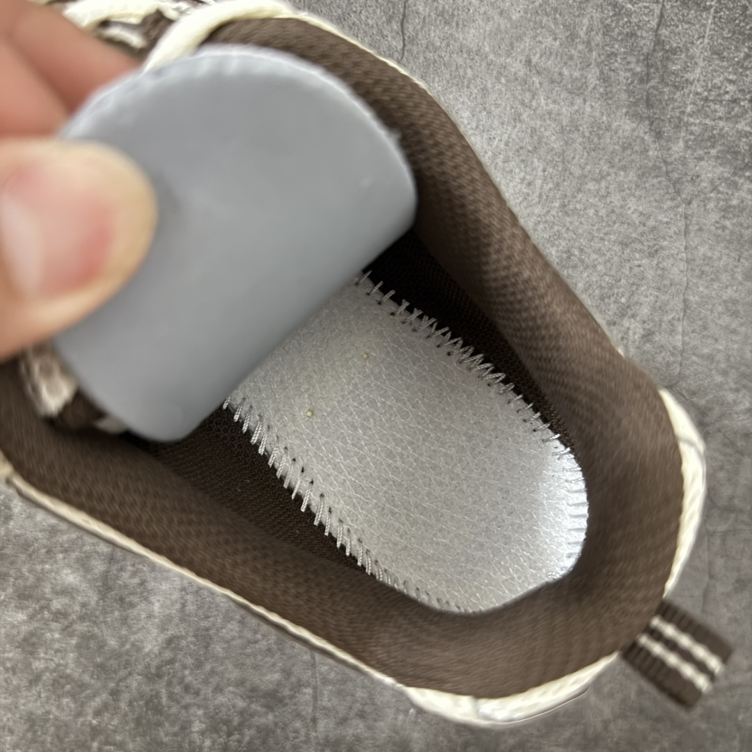 图片[10]-【DT版本】新百伦NB New Balance MR530 米棕色 MR530ASM 全套原楦原纸板原厂数据开发 原厂网纱 原装进口皮料正确卡色 正确中底拉帮中底网布细节 冲裁组合 匠心打造 耗时两个月开发完成 工艺极其复杂难度可想而知 新开独立私模大底 全网唯一正确做旧组合大底 高端零售专供产物 尺码：36 37 37.5 38 38.5 39.5 40 40.5 41.5 42 42.5 43 44 44.5-选品中心