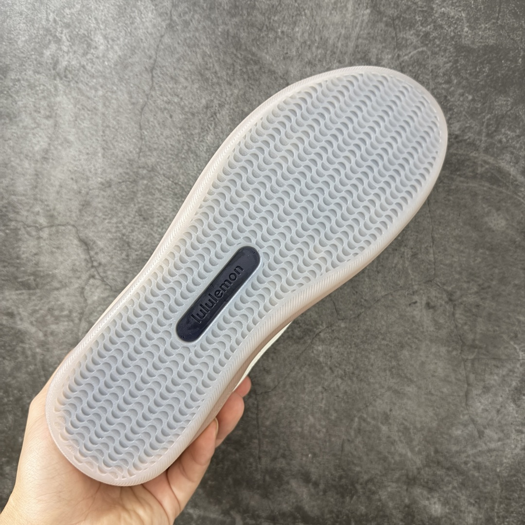 图片[9]-【XC2.0版】原厂订单露露乐蒙/Lululemon W Cityverse Low 城市律动系列首发出货 顶流原厂品质 打破市场无好货之说 目前市场天花板 没有之一 内外兼修 平台冲正无压力 心开冲 独家私磨外置杯形防滑耐磨橡胶大底+原厂纸板+原厂热压工艺 打造最纯正的LULU鞋型 鞋舌、后跟、鞋领 同步公司货采用内嵌人体工学加厚环保去臭海玻璃物料填充 包裹性无敌、脚感满分 尺码：36 37 38 39 40 40.5 41 42 42.5 43 44 44.5 45-选品中心