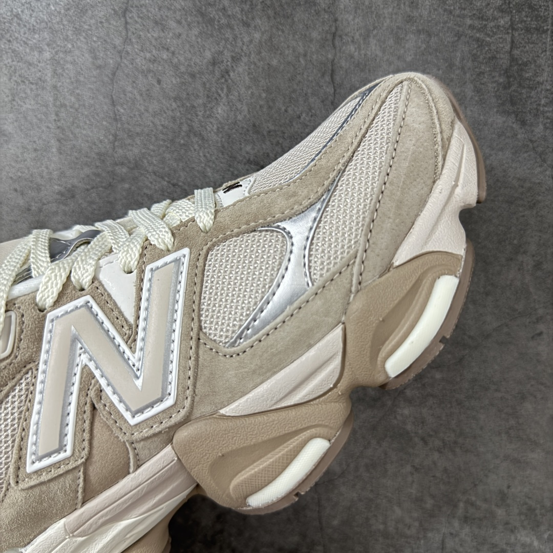 图片[6]-【纯原版】 New Balance NB9060 联名款 复古休闲运动慢跑鞋 U9060ERM 全套原楦原纸板原厂数据开发 进口三明治网面 原装进口翻毛皮料正确绒感卡色 正确中底拉帮中底网布细节 原厂标裁 带紫光防伪 定制后跟透明水晶模块 冲裁组合 大底贴合程度胶水上色把控完美 整洁度挑战全网艺术家 多道序QC把关品质完善 匠心打造 耗时两个月开发完成 工艺极其复杂难度可想而知 新开独立私模大底 全网唯一正确六层组合大底 高端零售专供产物 尺码：36-46.5-选品中心