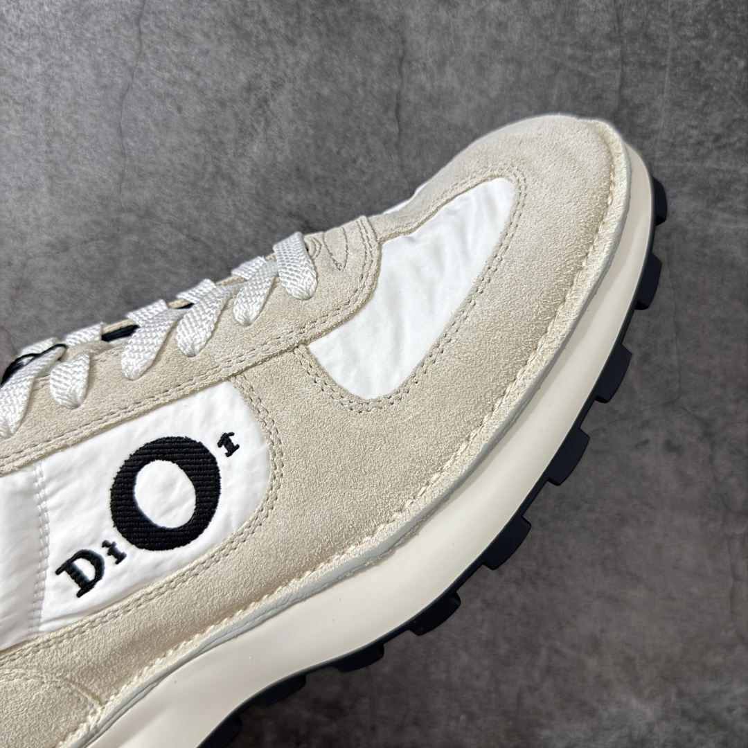 图片[6]-【佛山超A版】Dior 迪奥 Squash 系列低帮厚底休闲运动鞋 代购同渠道品质 高端零售 外贸充正专供 原版购入开发 ZP级全套包装 完美楦型 正确卡色 质感媲美原版 细节与原版一致 请注意区分市面通货材 这款乔纳森·安德森 (Jonathan Anderson) 精心设计的 Dior Squash 运动鞋采用鞋面外翻式缝合结构，展现鲜明的现代风范，既舒适又时尚，彰显 Dior 工坊精湛的鞋履制作工艺。柔软和透气的绒面牛皮革搭配经久耐用的尼龙和轻盈鞋底，舒适百搭的设计可为各式造型提升格调 配送精美包装 ▪️面料： 原版定制进口头层牛皮 ▪️内里：定制进口羊皮网里 ▪️鞋底：原版开模防滑橡胶材质 ▪️底厚：4CM ▪️尺码： 男款39-46-选品中心
