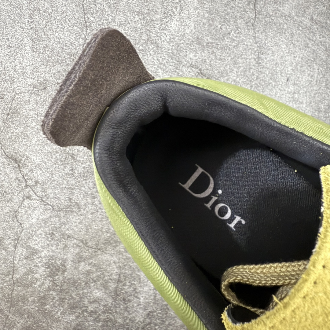 图片[8]-【佛山超A版】Dior 迪奥 Squash 系列低帮厚底休闲运动鞋 代购同渠道品质 高端零售 外贸充正专供 原版购入开发 ZP级全套包装 完美楦型 正确卡色 质感媲美原版 细节与原版一致 请注意区分市面通货材 这款乔纳森·安德森 (Jonathan Anderson) 精心设计的 Dior Squash 运动鞋采用鞋面外翻式缝合结构，展现鲜明的现代风范，既舒适又时尚，彰显 Dior 工坊精湛的鞋履制作工艺。柔软和透气的绒面牛皮革搭配经久耐用的尼龙和轻盈鞋底，舒适百搭的设计可为各式造型提升格调 配送精美包装 ▪️面料： 原版定制进口头层牛皮 ▪️内里：定制进口羊皮网里 ▪️鞋底：原版开模防滑橡胶材质 ▪️底厚：4CM ▪️尺码： 男款39-46-选品中心